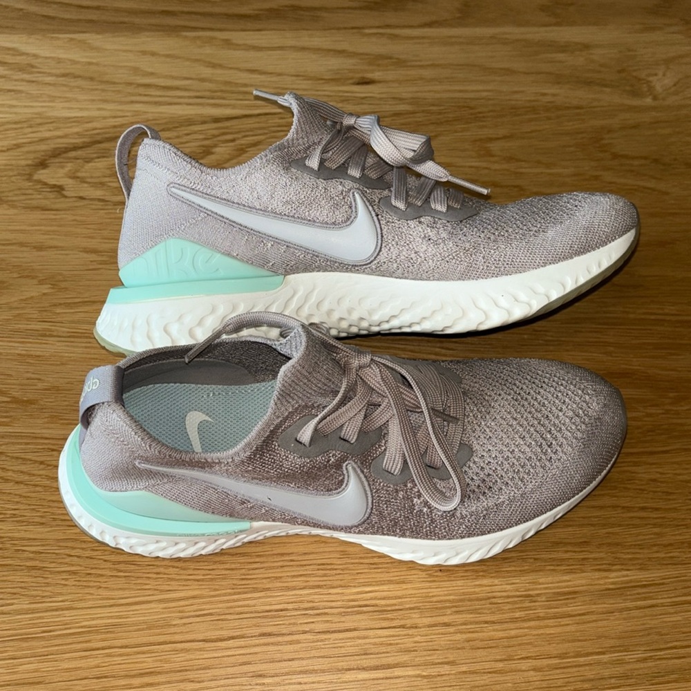 Nike Epic React Flyknit 2
